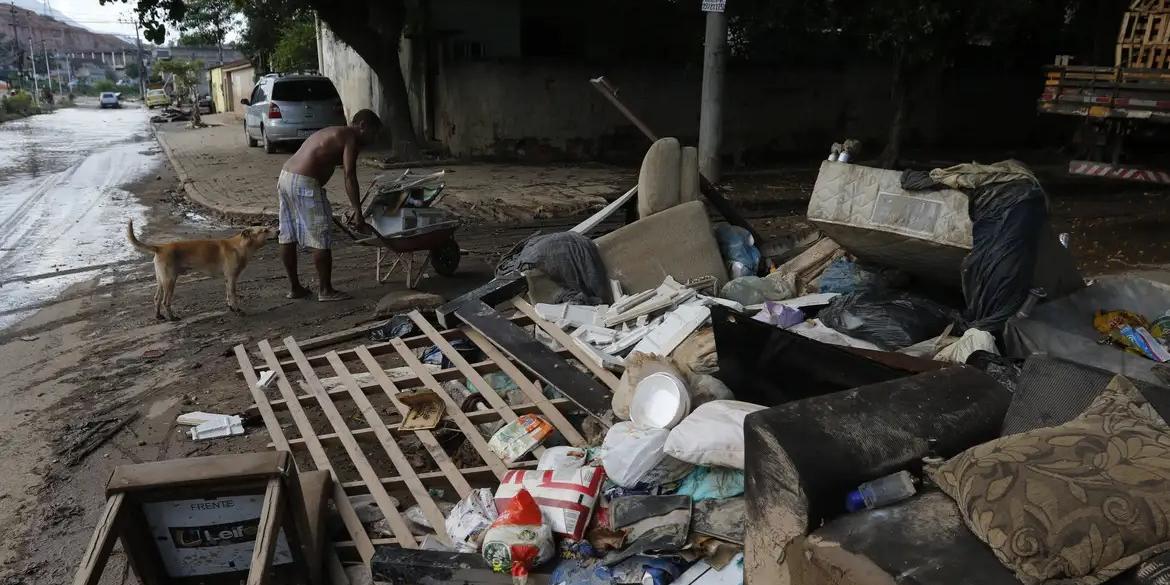 Belford Roxo, na Baixada Fluminense, foi um dos locais mais atingidos (Fernando Frazão/Agência Brasil)