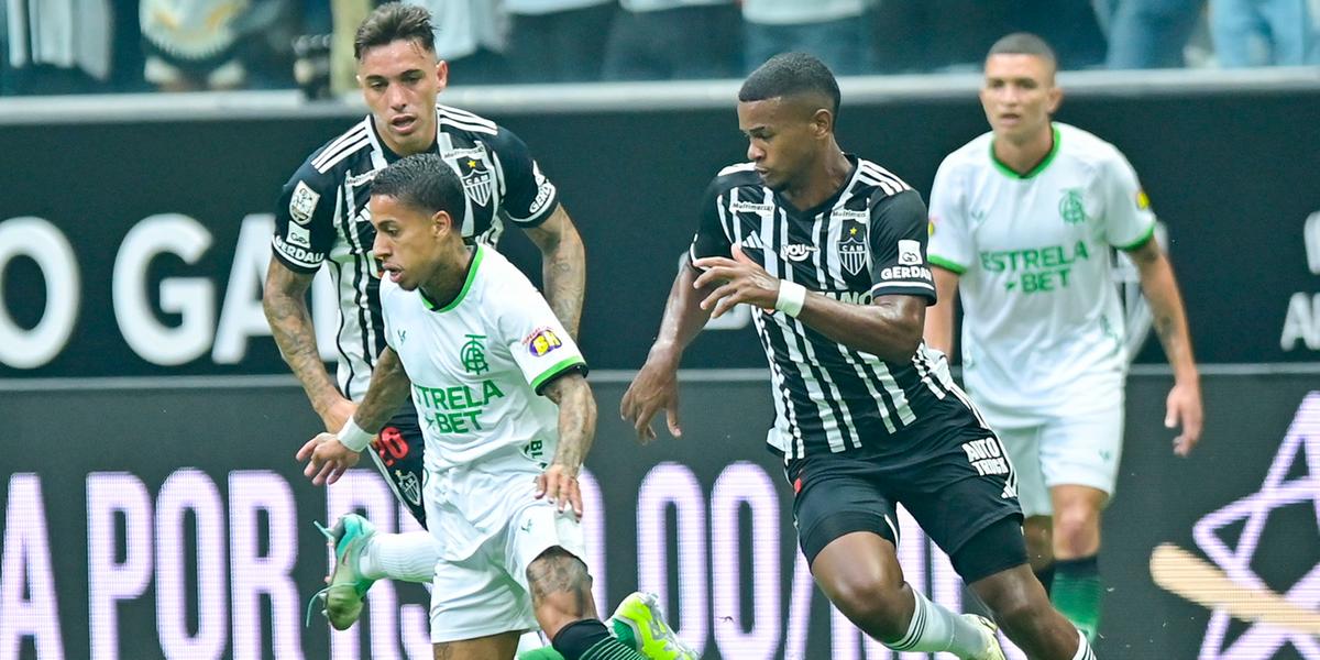 Coelho precisará vencer por dois gols de diferença o Galo para avançar à final (Mourão Panda / América)