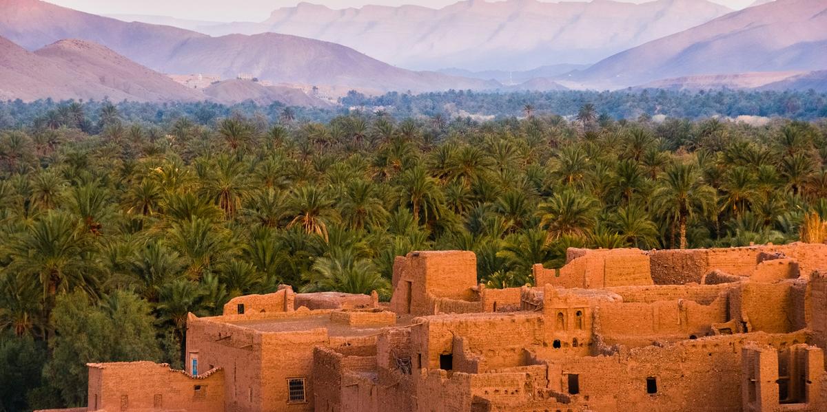 Marrocos é um destino turístico que agrada visitantes apaixonados por paisagens desérticas e interessados em conhecer uma cultura marcada por tradições (Serjey Pesterev via Unsplash)