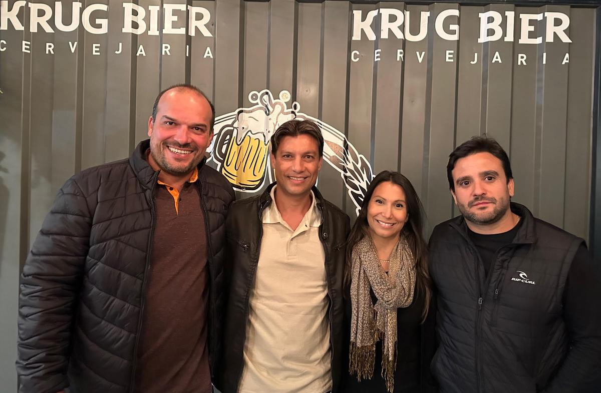 Cristiano Roldão, Vinicius Miranda, Fabiana BomTempo e Felipe Rezende, na inauguração da central do Malte () ()