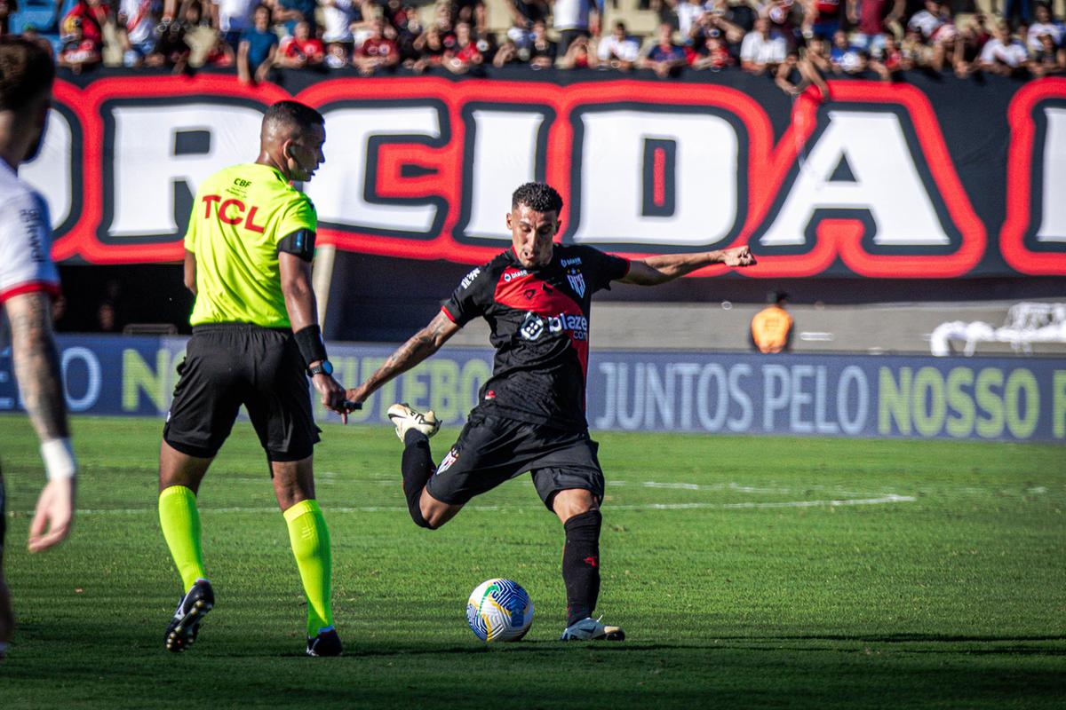 Atlético Goianiense reclama de arbitragem de André Luiz Skettino (Ingryd Oliveira/ACG)