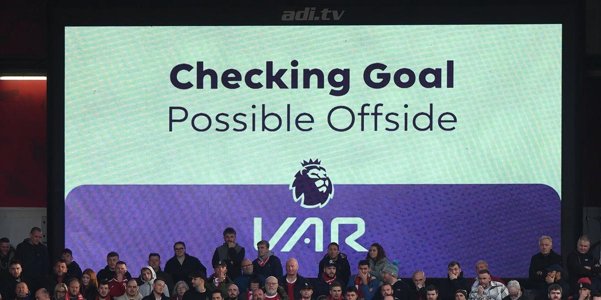 Árbitro de vídeo é utilizado na Premier League desde 2019 (Reprodução/ Redes Sociais)