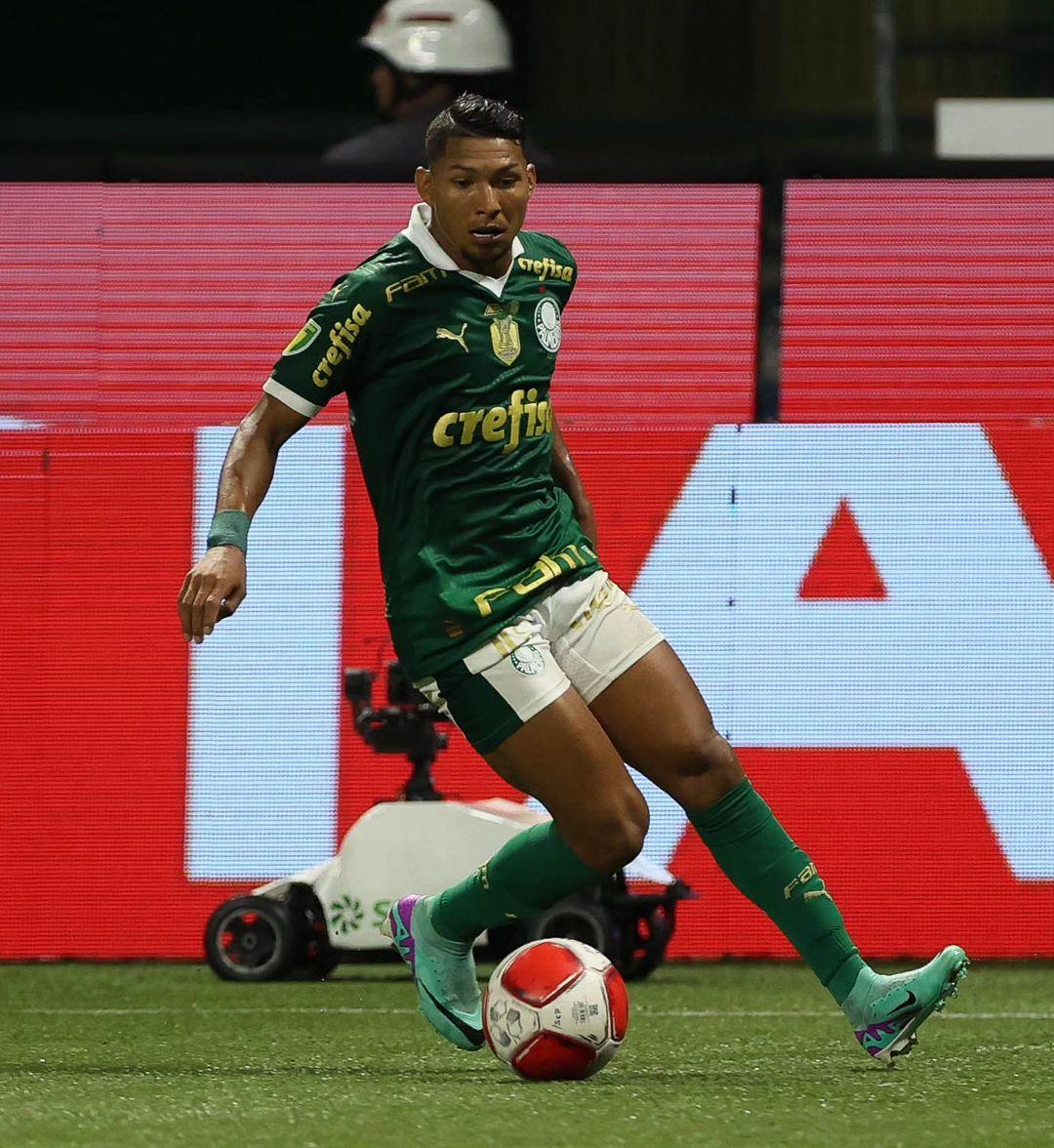 Rony vive má fase com a camisa do Palmeiras (Reprodução/ Instagram)