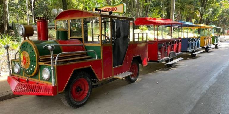 Trenzinho Parque Municipal ganhou uma repaginada e está mais 'possante' (Tatiani Cordeiro)