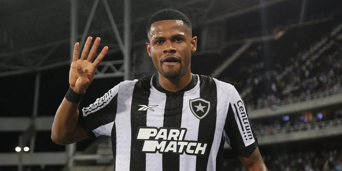 Cruzeiro fez proposta de mais de 4 milhões de euros por Júnior Santos (Vitor Silva/ Botafogo)