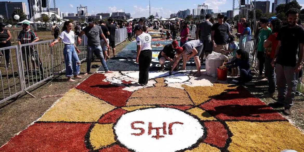 Corpus Christi reúne fiéis em várias cidades (Marcelo Camargo / Agência Brasil)