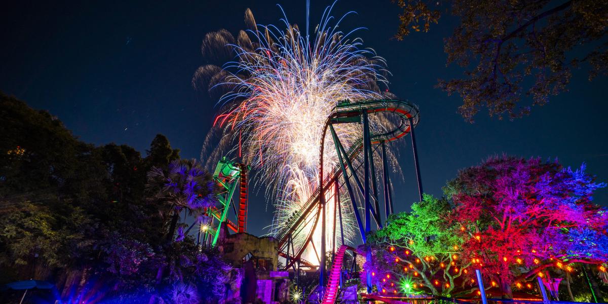 Visitantes do Busch Gardens poderão ficar até mais tarde no parque para uma noite repleta de diversão (Divulgação / Busch Gardens)