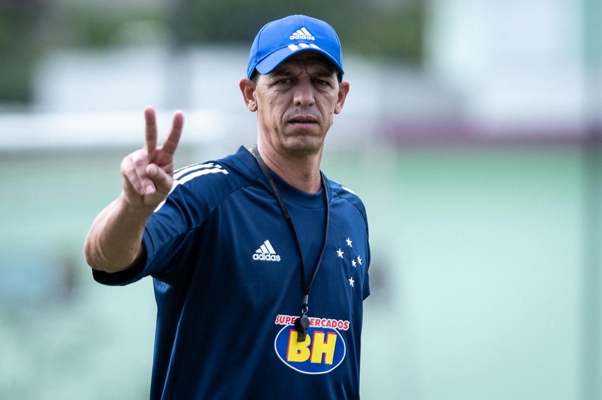 Célio Lúcio retorna à base do Cruzeiro para atuar ao lado de Adilson Batista (Gustavo Aleixo /Cruzeiro)