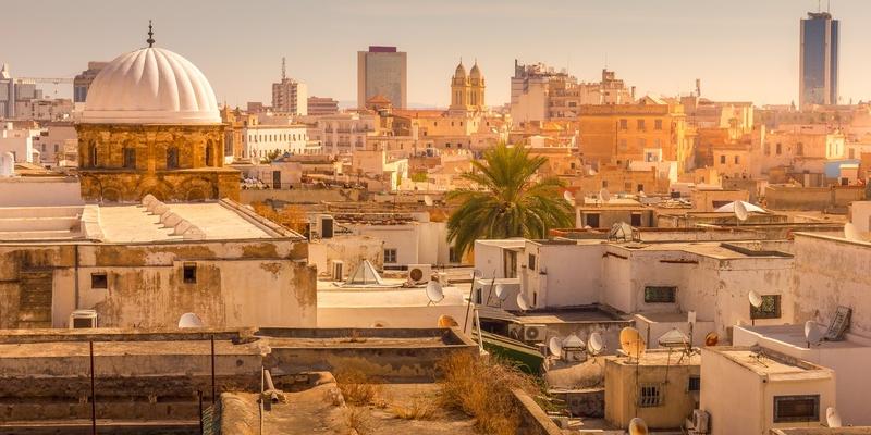 Cidade mais populosa da Tunísia reserva muitos encantos ao turista, incluindo história com arquitetura de mais de 1.300 anos (Divulgação / Túnis)