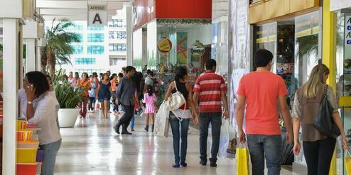 Dia dos Namorados: comércio varejista pode movimentar R$ 2,59 bi (Valter Campanato/Agência Brasil)