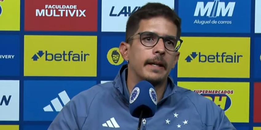 Álvaro Martins avalia ausência de Pereira contra o Vasco (Reprodução)