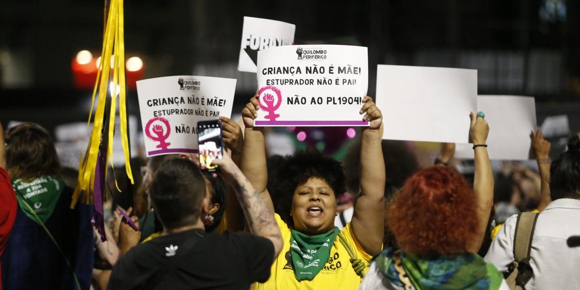 Texto na Câmara prevê pena de até 20 anos para mulher que abortar (Paulo Pinto/Agencia Brasil)