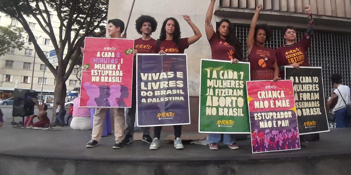 Protesto contra PL do Aborto no centro de BH (Maurício Vieira / Hoje em Dia)