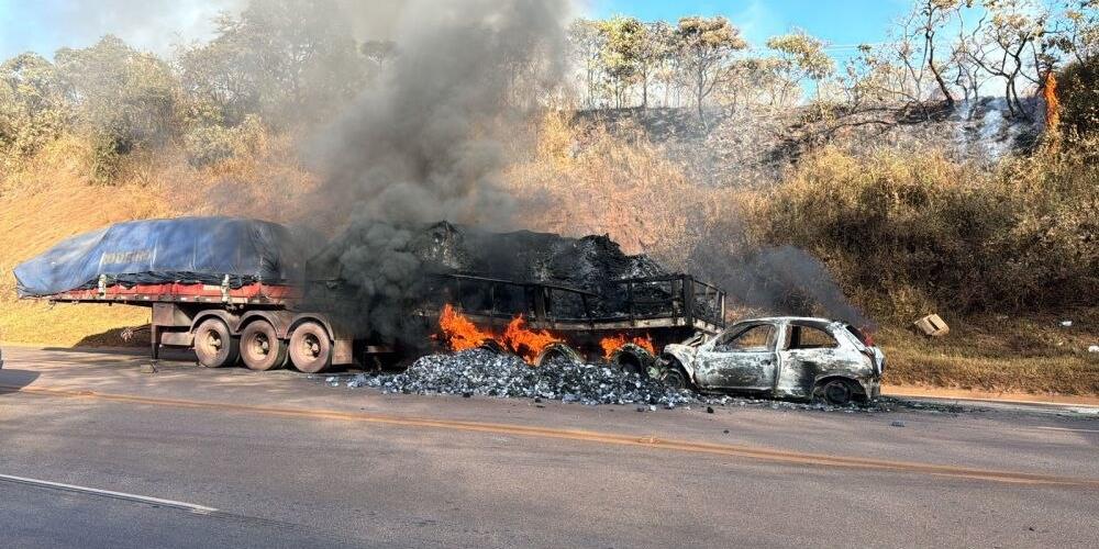 Acidente na BR-040 (Divulgação / Corpo de Bombeiros)