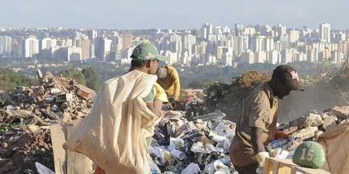 Mesmo com determinação legal para extinção, mais de 3 mil lixões seguem abertos no Brasil, aponta Abrema (Wilson Dias/Agência Brasil)