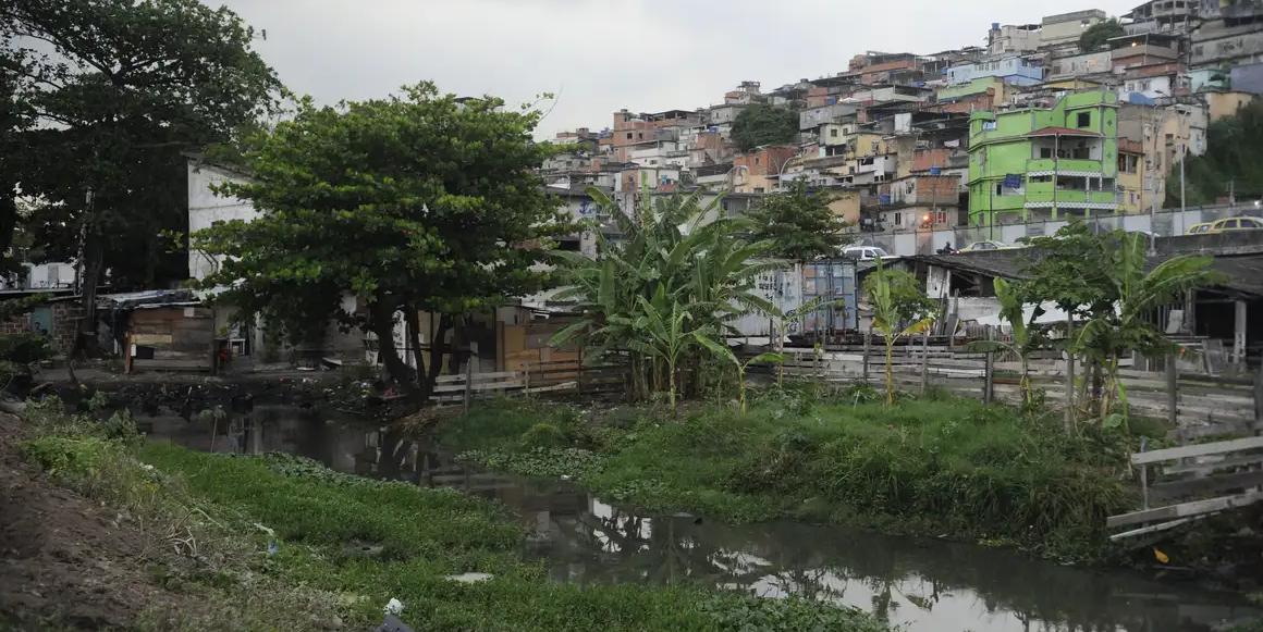 Policiais foram atingidos por tiros (Fernando Frazão/Agência Brasil)