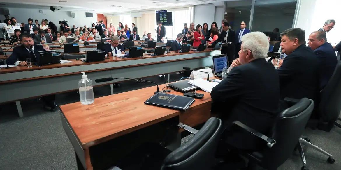 Reunião da Comissão Temporária Interna do Senado que analisa o projeto que regula o uso da inteligência artificial no Brasil (Lula Marques/ Agência Brasil)