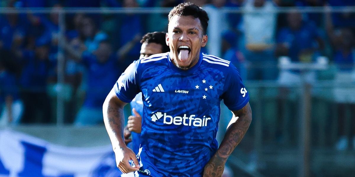 Verón marcou um dos gols da vitória do Cruzeiro por 2 a 1 contra o RB Bragantino no último sábado (13) (Gustavo Aleixo/ Cruziero)