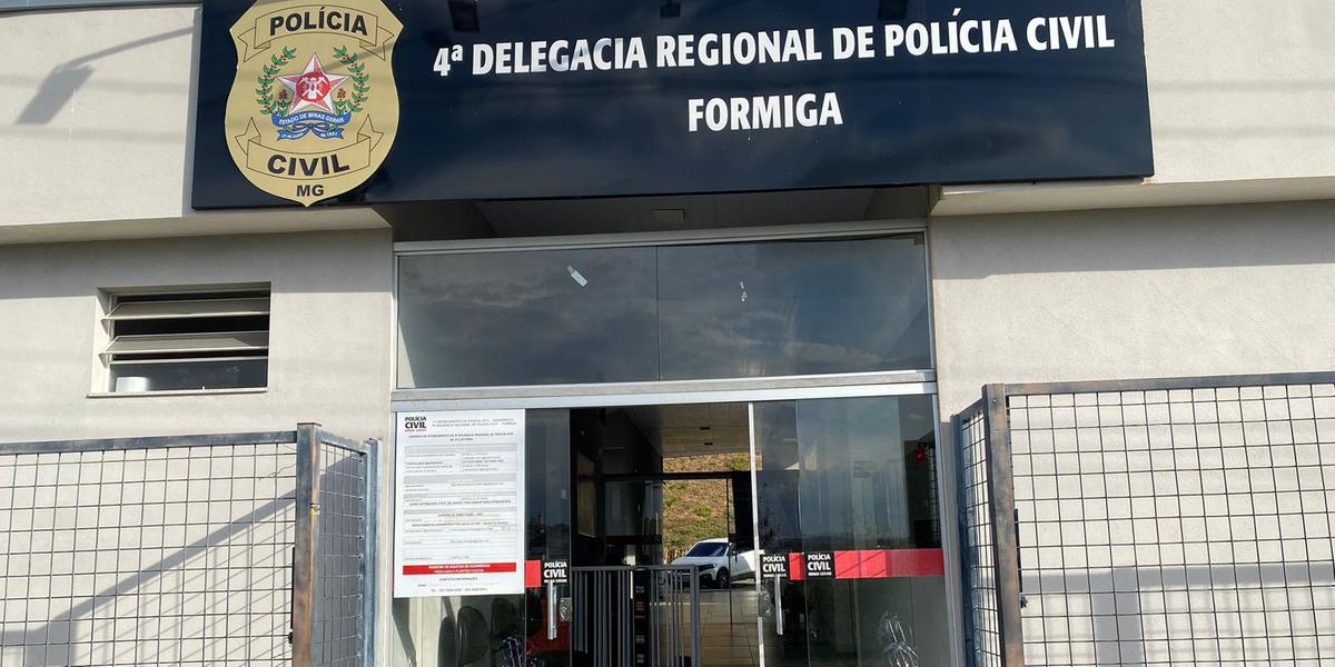 Após investigações, a Polícia Civil representou pela prisão do jovem, que foi convertida pelo Poder Judiciário em medida cautelar (Divulgação / PCMG)