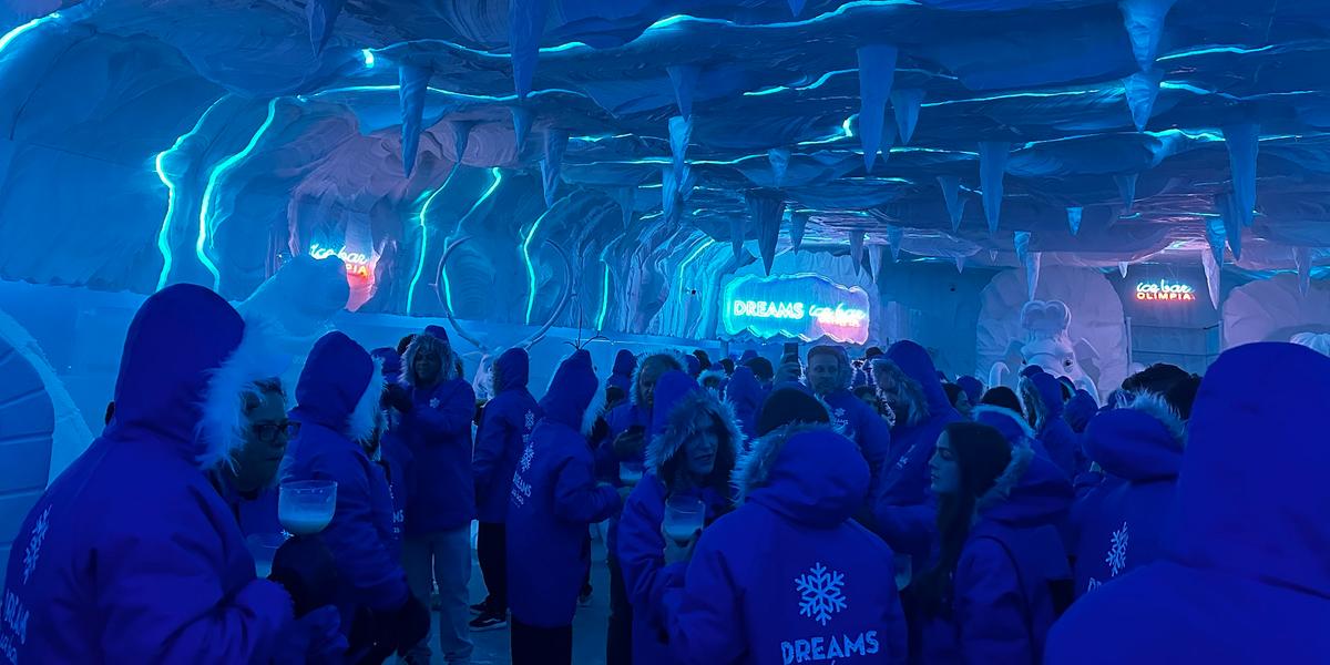 Dreams Ice Bar é muito mais do que um bar. É uma verdadeira obra de arte esculpida em gelo (Leandro da Silva)