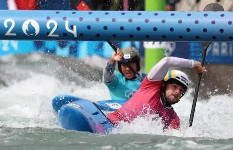 &#34;Pepê&#34; Gonçalves durante prova eliminatória do Kayak Cross (LUIZA MORAES/COB)