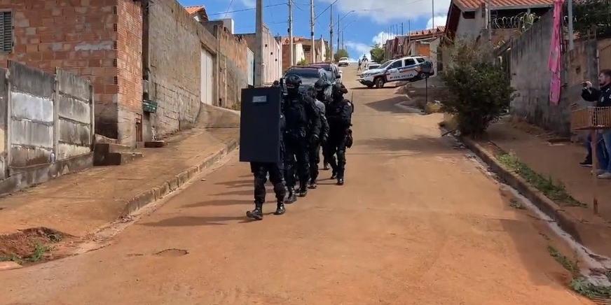 Batalhão de Operações Policiais Especiais (BOPE) foi acionado e liderou a negociação com o pai da criança (Reprodução/ Redes Sociais)