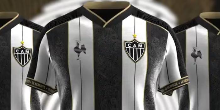 Galo apresenta Manto da Massa 2024 (Reprodução / Twitter Atlético)