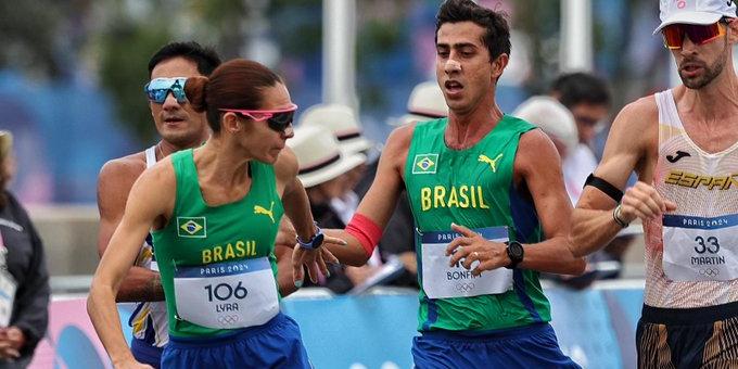 Dupla brasileira fica fora do pódio no revezamento misto da marcha atlética (Miriam Jeske/COB)