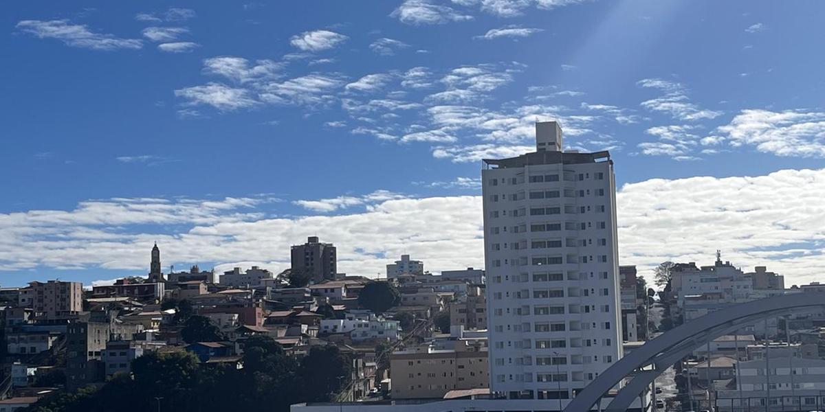 Céu amanheceu com nuvens nesta quarta (Fernando Michel/Hoje em Dia)