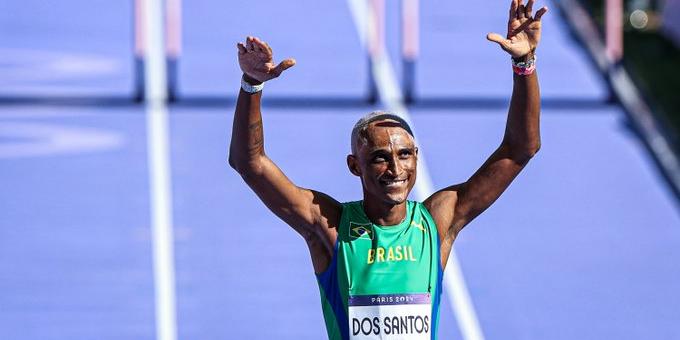 Apesar do sufoco, atleta vai disputar a final dos 400m com barreiras (Wander Roberto / COB)