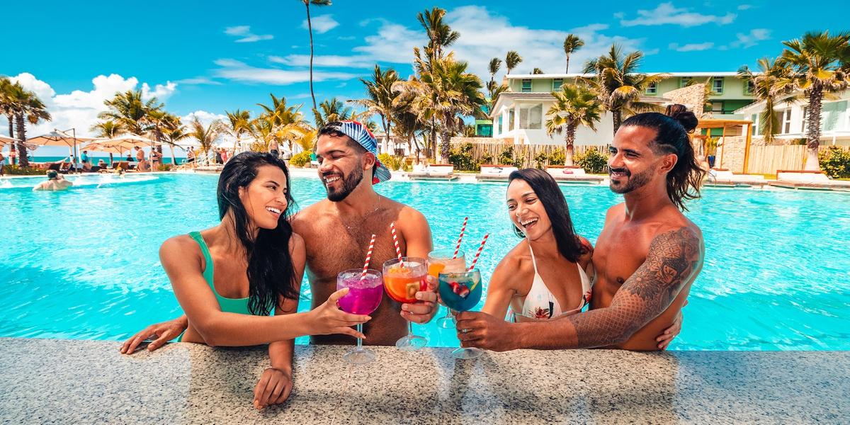 The Westin Porto de Galinhas tem uma ampla área de lazer ao ar livre com santuários para relaxamento e piscinas a poucos passos da praia (Divulgação / The Westin)