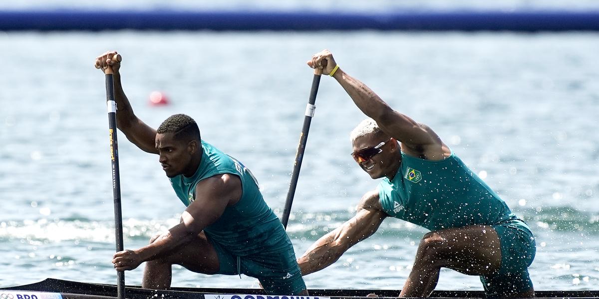 Isaquias Queiroz e Jacky Godmann ficaram sem medalha na categoria C2 500 metros da canoagem (Alexandre Loureiro/COB)