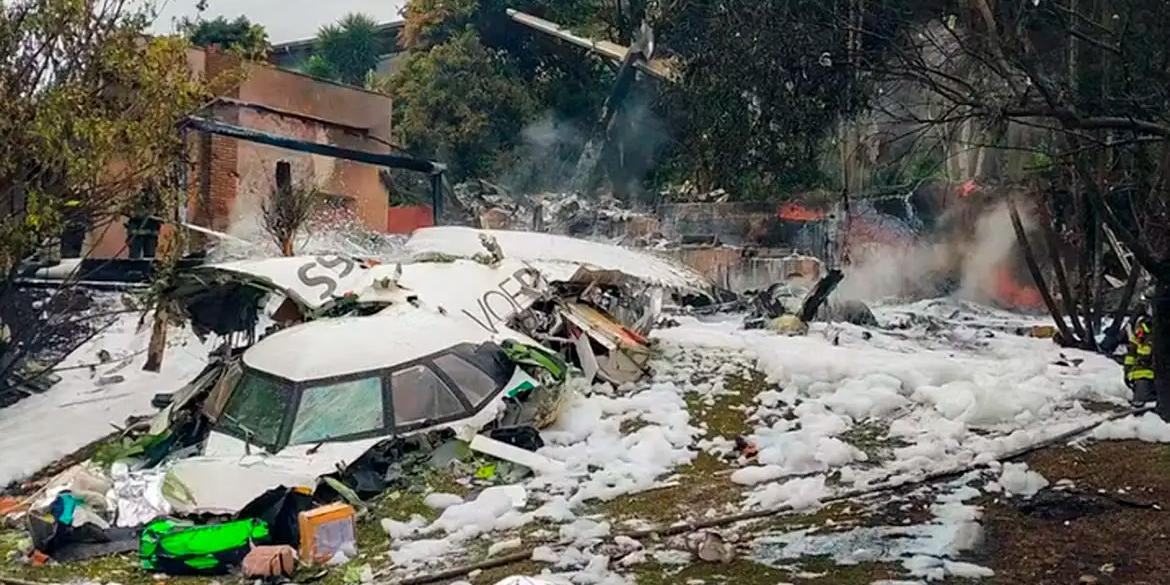 Destroços do acidente aéreo que envolveu avião da Voepass que ocorreu em Vinhedo interior de São Paulo (Secretária de Segurança de São Paulo/Divulgação)