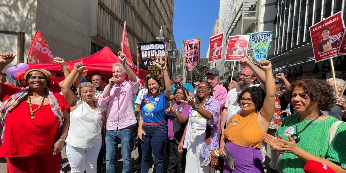 Rogério Correia (PT) visita a Praça 7 no primeiro dia de campanha eleitoral (Valéria Marques/ Hoje em Dia)