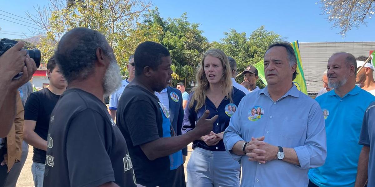 Mauro Tramonte realizou uma caminhada na região do Barreiro (Valéria Marques/ Hoje em Dia)