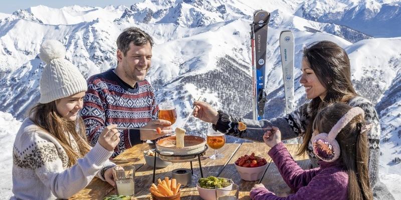 Gastronomia local se enriquece com pratos emblemáticos que refletem a rica tradição patagônica (Divulgação / Patagônia)