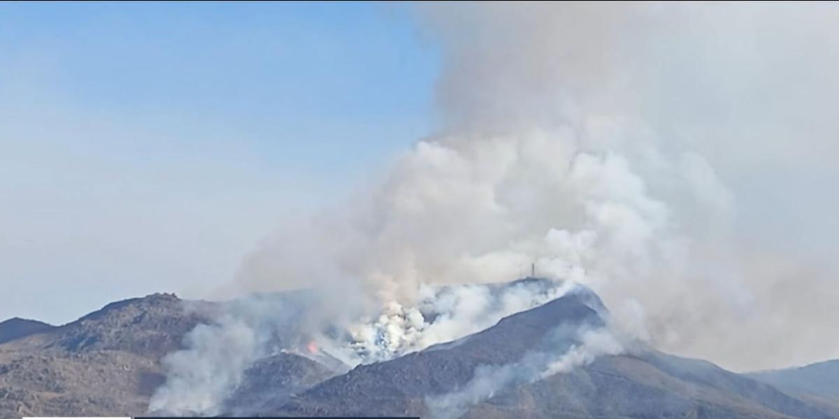 Incêndio atinge vegetação do Parque do Itacolomi pelo segundo dia consecutivo (Reprodução/ TV Globo)