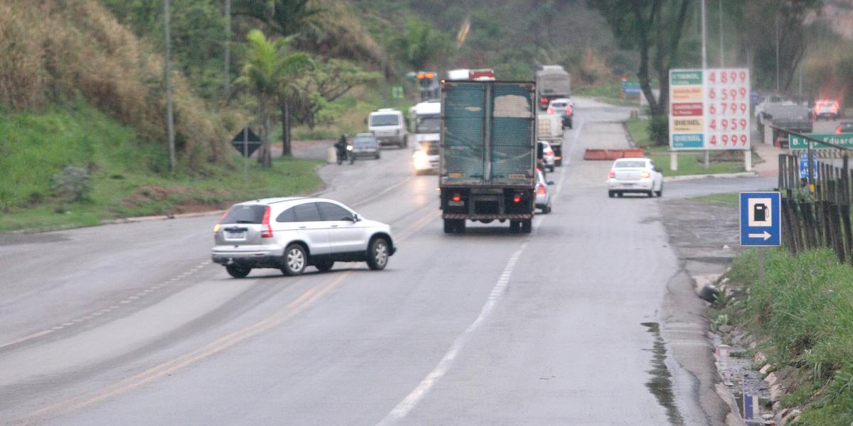 Só na BR-381, a PRF identificou 10 pontos com maior risco (FOTO: MAURÍCIO VIEIRA / JORNAL HOJE EM DIA)