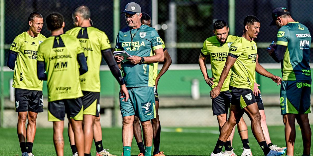 Lisca inicia segunda passagem no América com foco no acesso (Mourão Panda / América)