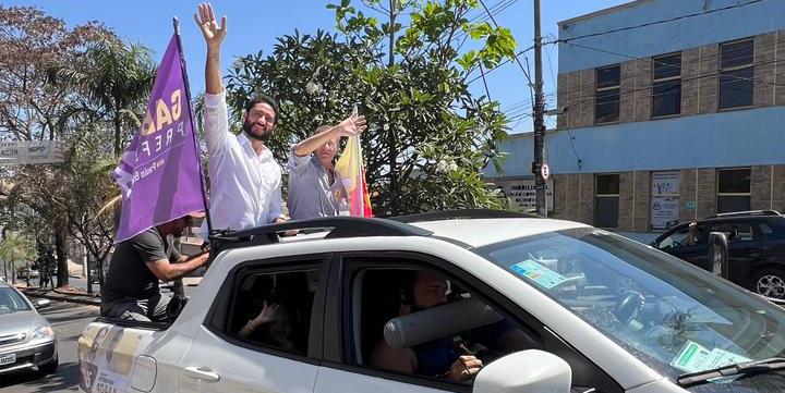 Candidato participou de carreata no bairro Ouro Preto (Divulgação)