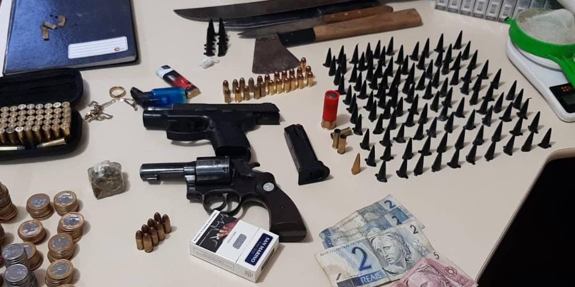 Material apreendido pela Polícia Civil (PCMG/ Divulgação)