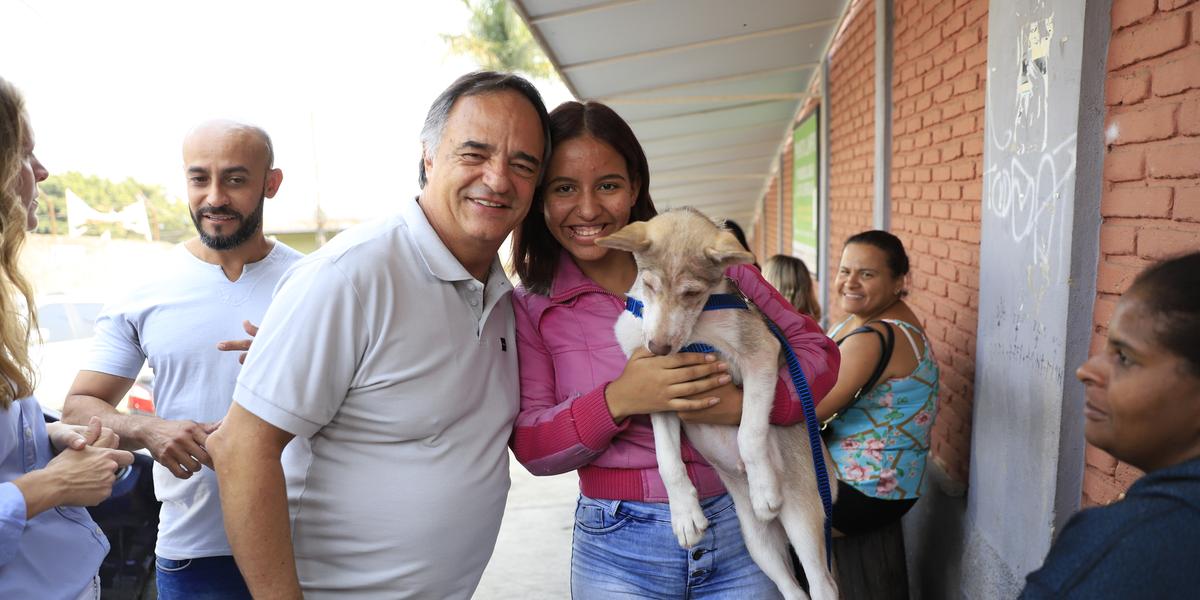 Tramonte visitou o Hospital Público Veterinário, no bairro Madre Gertrudes, região Oeste de BH, nesta sexta-feira (6) (Mauro Tramonte/ Divulgação)