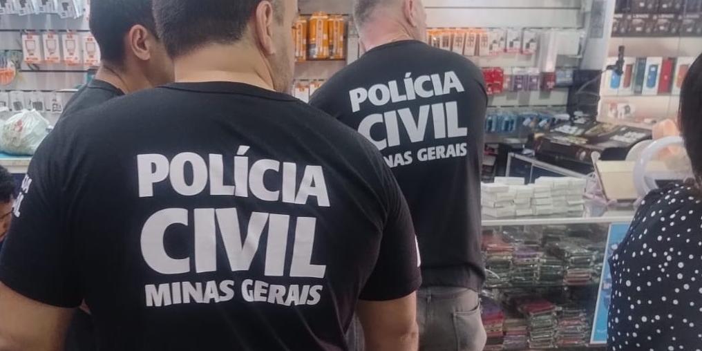 Polícia Civil apreendeu cerca de 13 mil produtos falsificados em Pouso Alegre (Divulgação/ PCMG)