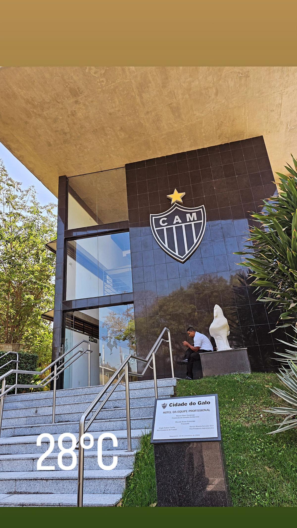 Alonso está na Cidade do Galo após vencer o Brasil nas Eliminatórias (Reprodução / Instagram Junior Alonso)