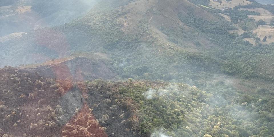 Incêndio em vegetação no Parque Estadual da Serra do Papagaio (Divulgação / CBMMG)