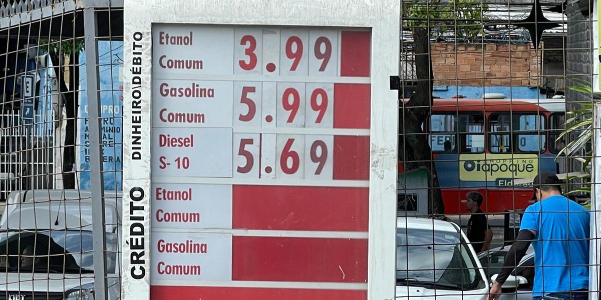 Gasolina é encontrada a R$ 5,99 em postos de BH (Valéria Marques/ Hoje em Dia)