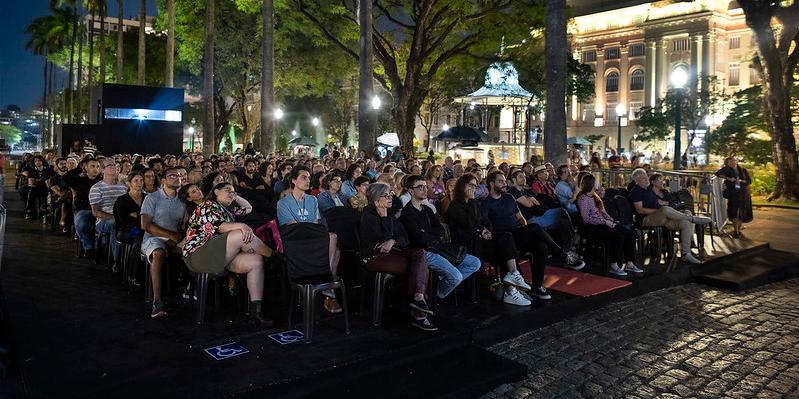 Exibição de filmes ocorreram na Praça da Liberdade na edição do ano passado (Divulgação)