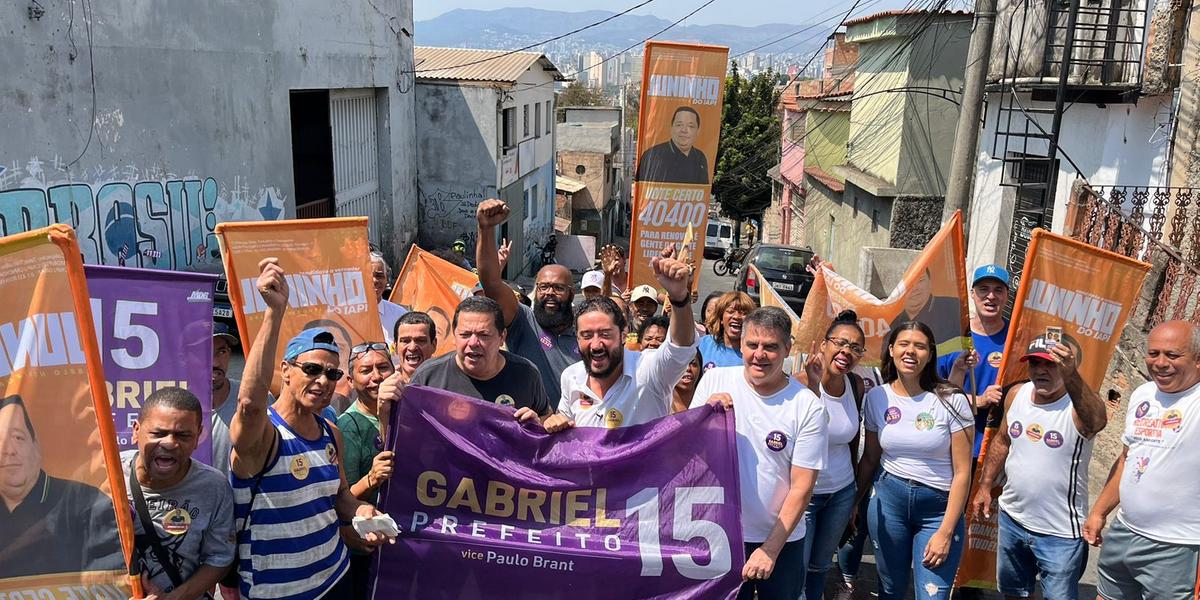 Gabriel Azevedo (MDB) participou de caminhada na Pedreira Prado Lopes, na região Noroeste de BH (Divulgação/ Campanha/ Gabriel Azevedo)