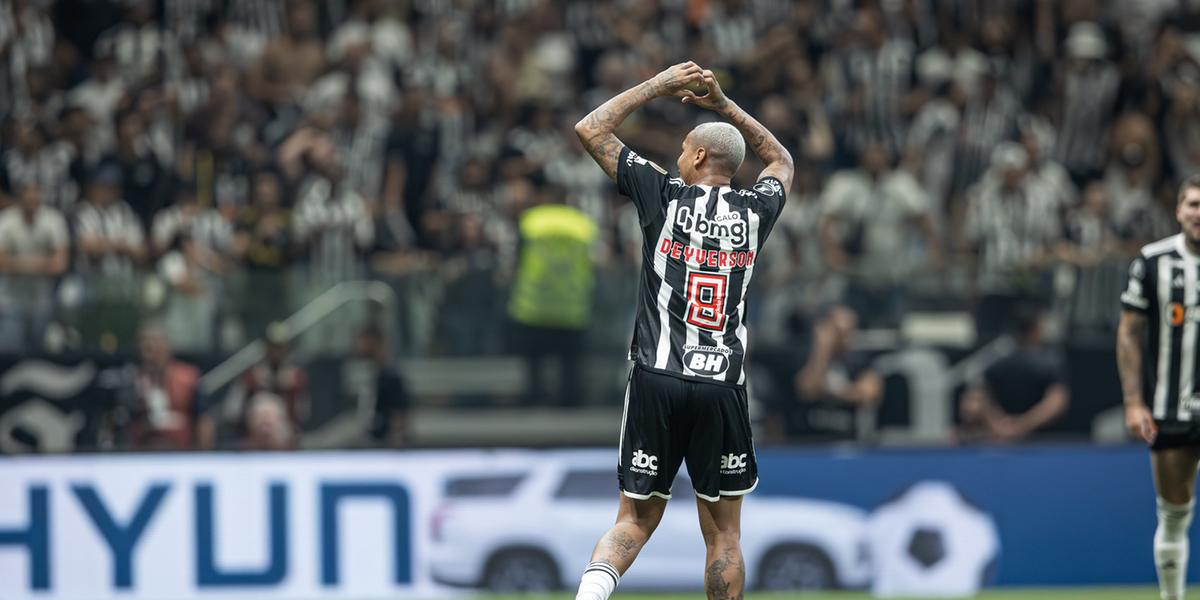 Deyverson marcou os dois gols do Atlético na vitória contra o Fluminense, nas quartas de final da Libertadores (Pedro Souza/ Atlético)