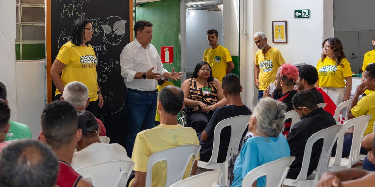 Candidato do Podemos visitou projeto social no bairro Lagoinha que trabalha a reinserção social de pessoas usuárias de drogas que vivem nas ruas de BH (Rafael Andrade / campanha Carlos Viana)